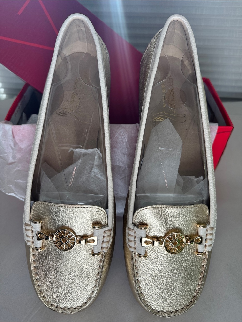 NEW AEROSOLES NUWLYWED LOAFERS Womens 12W Soft Gold Leather Pebbled gold detail